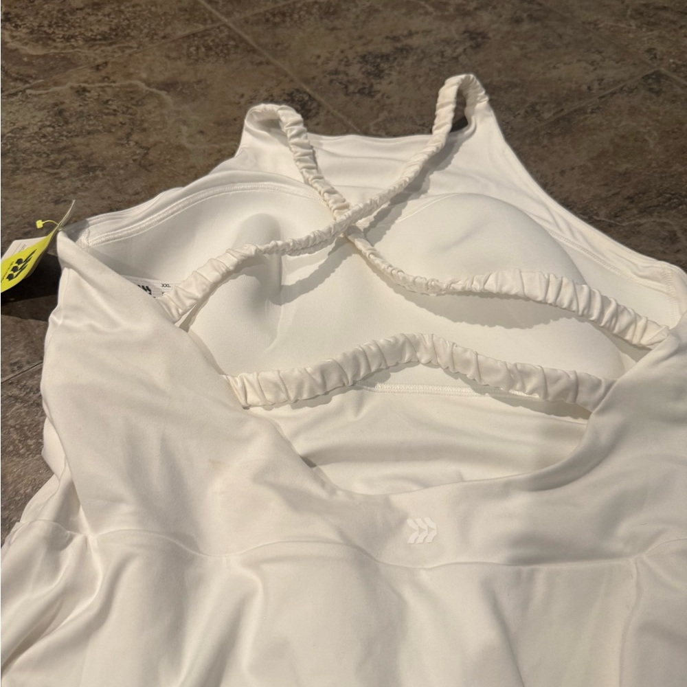 🍯White Sleeveless active Dress little black spot from store see pics - Picture 6 of 8